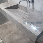 Πάγκος μπάνιου με νιπτήρα 120x50x15 από γρανίτη gres porcell.smaltato επιφάνεια: Γυαλιστερή με 1 νιπτήρα levigato, με κεκλιμένη γούρνα, χρώμα: Γκρι Νιπτηροπάγκοι