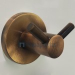 Hook double Flat wall mounted material: Brass, color: Bronze surface: Brushed Hooks