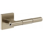 Πόμολο πόρτας με τετράγωνη ροζέτα Finox Brushed Nickel, χρώμα: Χρωμέ Πόμολα πόρτας Πόμολο πόρτας με τετράγωνη ροζέτα Finox Brushed Nickel, χρώμα: Χρωμέ Πόμολα πόρτας