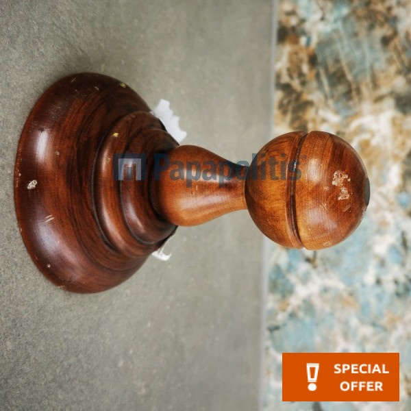 Hook Flat wall mounted material: Wood single, color: Cherry wood surface: Matt Hooks Hook Flat wall mounted material: Wood single, color: Cherry wood surface: Matt Hooks