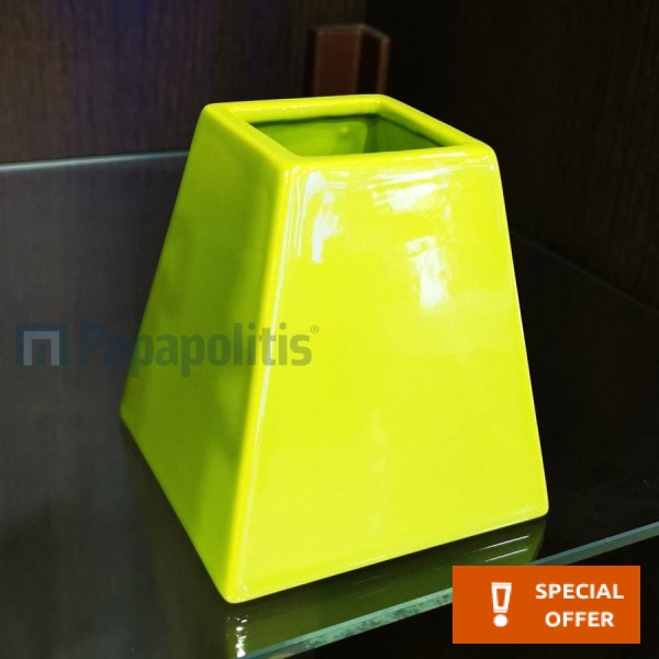 Cupholder countertop material: Porcelain, color: Green surface: Glossy Tumbler holders Cupholder countertop material: Porcelain, color: Green surface: Glossy Tumbler holders