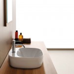 Washbasin Free standing 42x42x18 material: Porcelain With one hole Without overflow, color: White surface: Glossy Free standing Washbasin Free standing 42x42x18 material: Porcelain With one hole Without overflow, color: White surface: Glossy Free standing