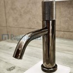 Μπαταρία νιπτήρος επικαθήμενη αναμεικτική από ορείχαλκο με βαλβίδα push-open χαμηλή με λαβή G, Black Chrome, χρώμα: Μαύρο επιφάνεια: Γυαλιστερή Επικαθήμενες Μπαταρία νιπτήρος επικαθήμενη αναμεικτική από ορείχαλκο με βαλβίδα push-open χαμηλή με λαβή G, Black Chrome, χρώμα: Μαύρο επιφάνεια: Γυαλιστερή Επικαθήμενες
