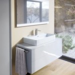 Washbasin Wall-mounted 80x43x13 semi pedestal / no pedestal With 1 bowl With hole in the middle material: Porcelain, color: White surface: Glossy Wall-mounted Washbasin Wall-mounted 80x43x13 semi pedestal / no pedestal With 1 bowl With hole in the middle material: Porcelain, color: White surface: Glossy Wall-mounted