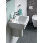 Νιπτήρας επίτοιχος 40x36x12,5 με 1 γούρνα με μισή κολώνα / χωρίς κολώνα με οπή στη μέση από πορσελάνη, χρώμα: Λευκό επιφάνεια: Γυαλιστερή Νιπτήρας επίτοιχος 40x36x12,5 με 1 γούρνα με μισή κολώνα / χωρίς κολώνα με οπή στη μέση από πορσελάνη, χρώμα: Λευκό επιφάνεια: Γυαλιστερή